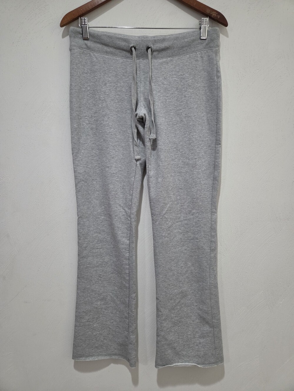 Aeropostale Low Rise Flare Heather Gray Fleece Sweatpants Size Medium